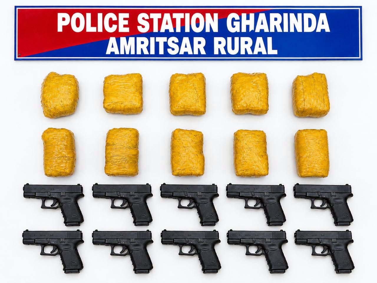 ਪੰਜਾਬ ''ਚ ਗੈਰ-ਕਾਨੂੰਨੀ ਨੈੱਟਵਰਕ ਚਲਾਉਣ ਵਾਲੇ 4 ਮੁਲਜ਼ਮ ਗ੍ਰਿਫ਼ਤਾਰ, ਹੈਰੋਇਨ ਸਣੇ ਵੱਡੇ ਹਥਿਆਰ ਵੀ ਜ਼ਬਤ